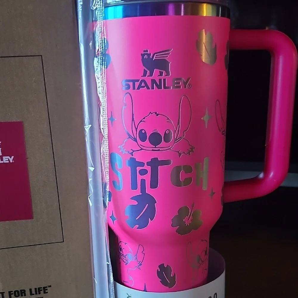 Stanley Pink Stitch Quencher H2.0 40oz Tumbler - Picture 3 of 6